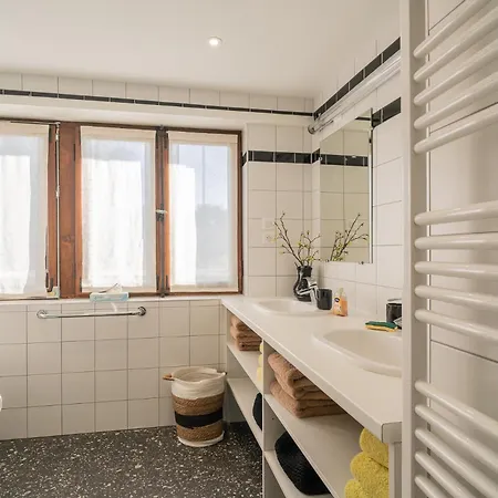 La Maison De Lucie - Private Parking - Quiet And Spacious